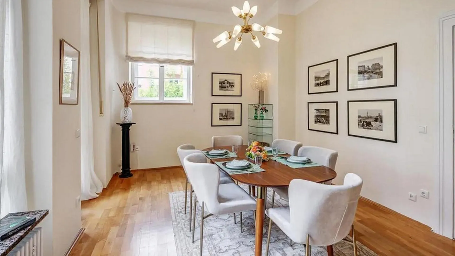 4Bdr Close To Marienplatz Apartment- If You Want To Book, Please Contact On Wh-Ats-App - 0034-635-518-216 !!!! Munich 0*,
