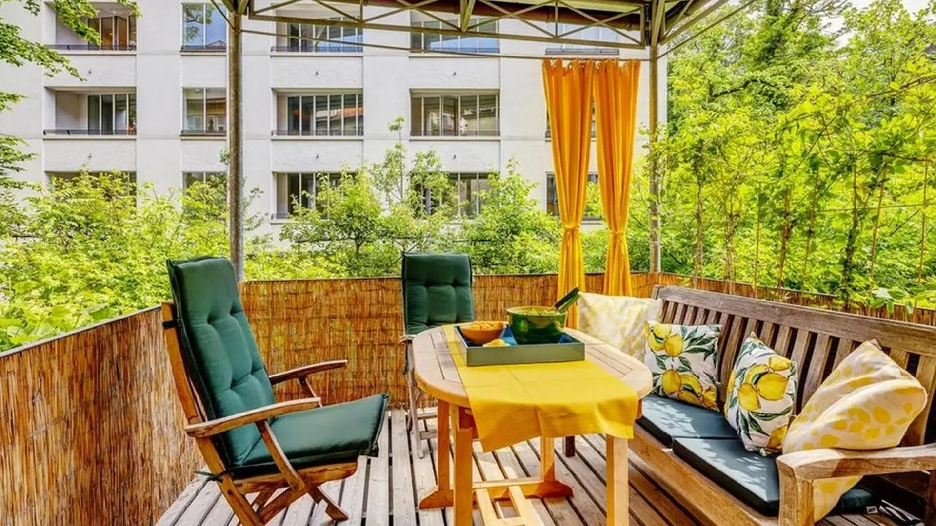 4Bdr Close To Marienplatz Apartment- If You Want To Book, Please Contact On Wh-Ats-App - 0034-635-518-216 !!!! Munich